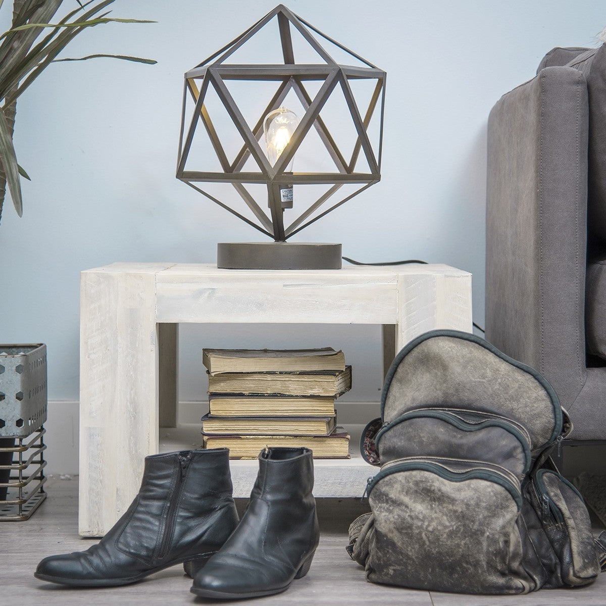 Gale Lamp Table